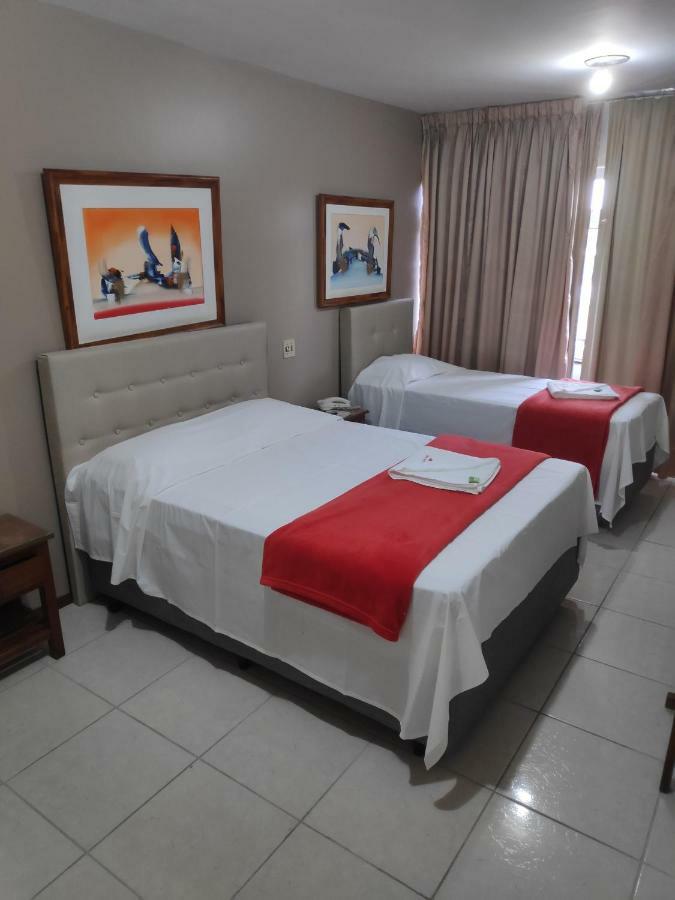 Max Hotel Nucleo Bandeirante Exterior photo